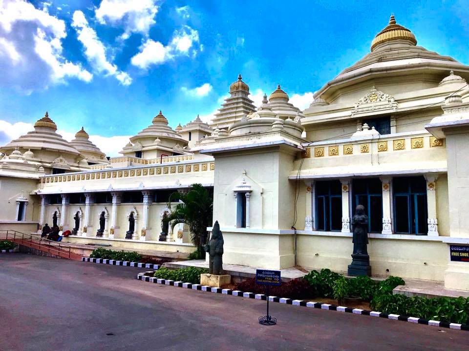 Sculptures at Srivari Museum Tirumala – Cultural & Spiritual Heritage Tours by Kanishka Tours & Travels.